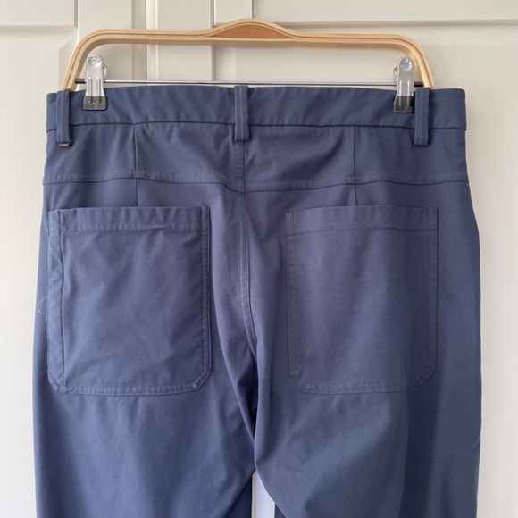 Lululemon Navy Mission Pant, Size 34 - Picture 11 of 15